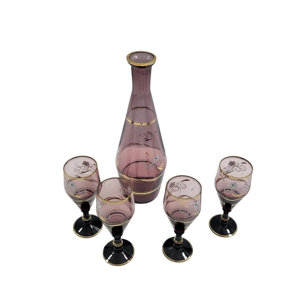 Small Decanter with 4 Small Goblets Unbranded 41623-1TClo